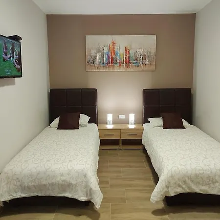 Centar Lux 2 אכסניה זרנג'נין