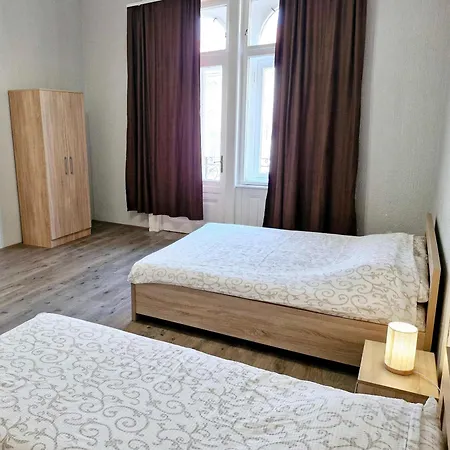 Centar Lux 2 * Zrenjanin