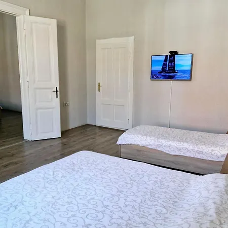 Centar Lux 2 Hostel Zrenjanin