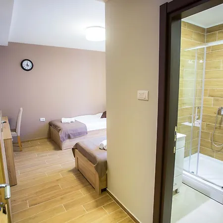 Centar Lux 2 Hostel Zrenjanin