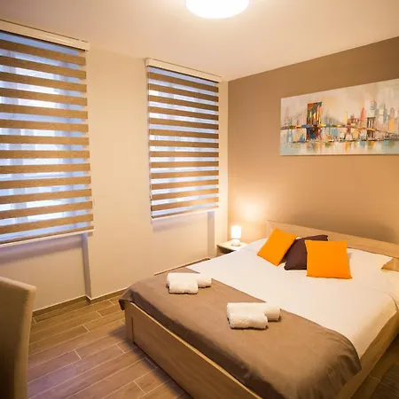 אכסניה Centar Lux 2