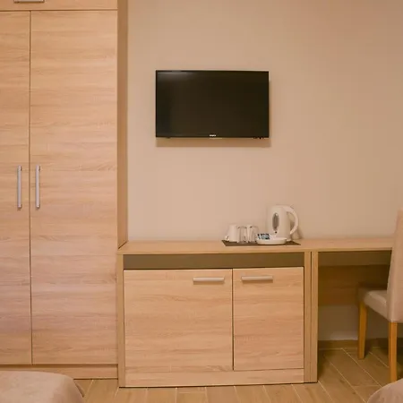 Centar Lux 2 אכסניה *