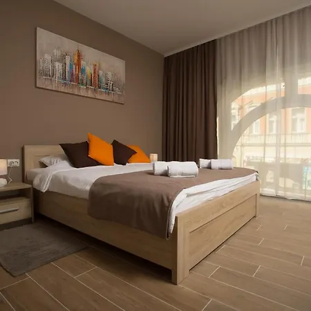 Centar Lux 2 זרנג'נין